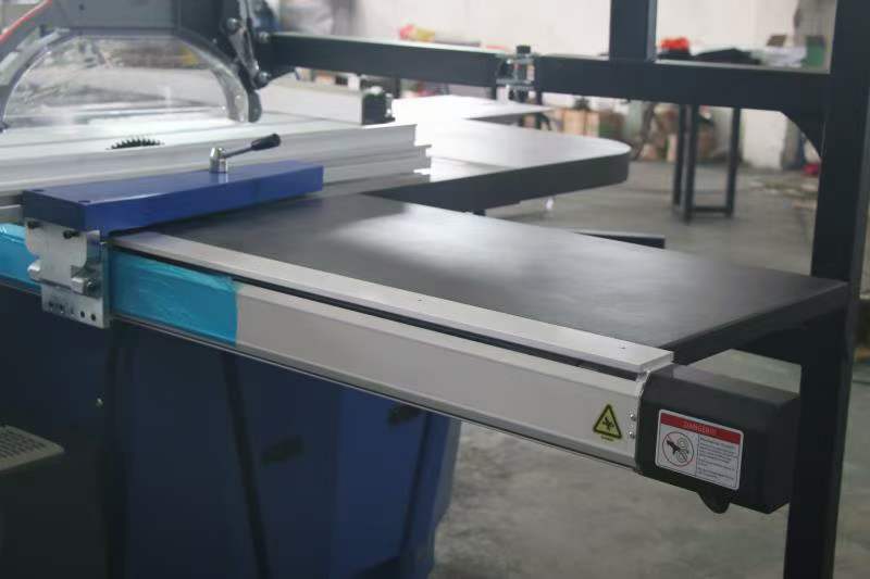 SLIDING SAW HDCP380